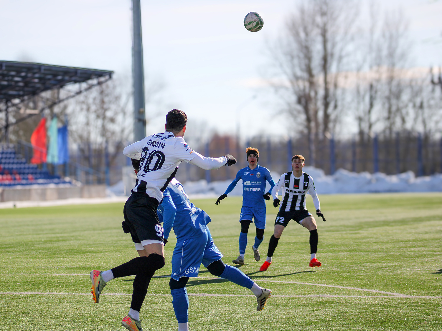 Два спарринга с «Ислочью»