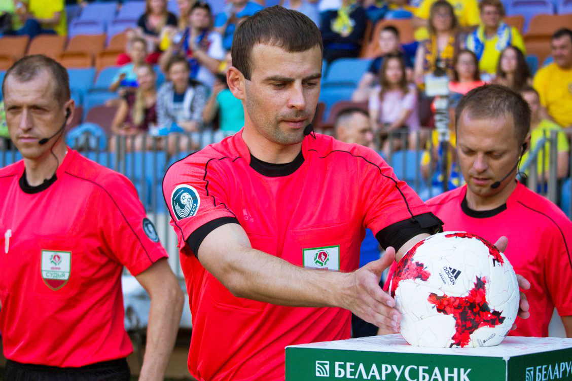 Полуфинал рассудит Дмитрий Дмитриев